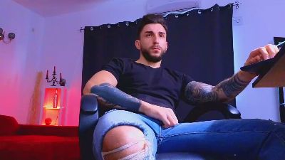 MightyAaronX webcam model stream image