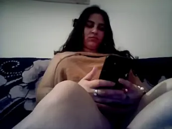 Veramaia webcam model stream image