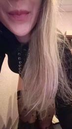 dzinblondi webcam model stream image