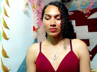 Lunita Lopez webcam model stream image