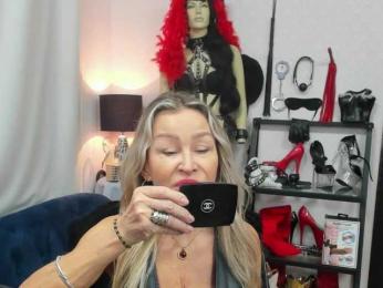 Soft-Crystal webcam model stream image