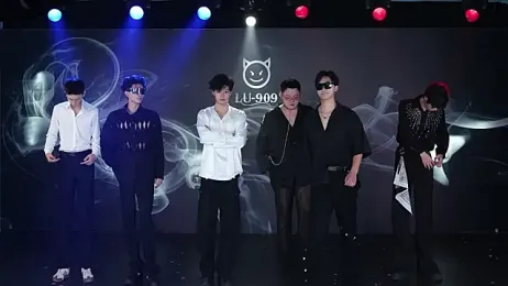 MS-180 webcam stripchat model stream image