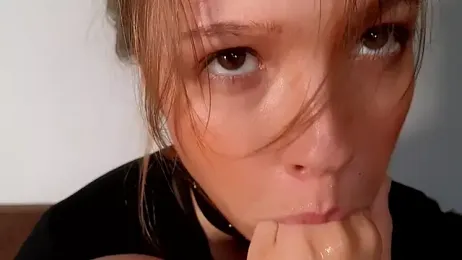 DemiDee webcam model stream image