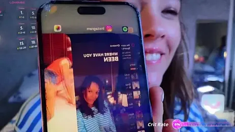 DemiDee webcam model stream image