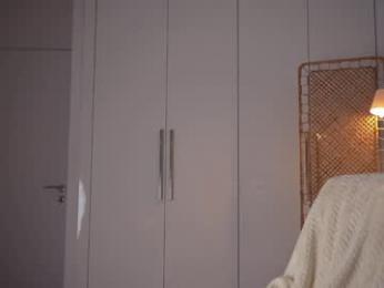 kriss0leoo webcam chaturbate model stream image