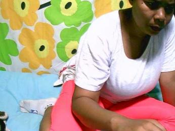 Chamnah webcam model stream image