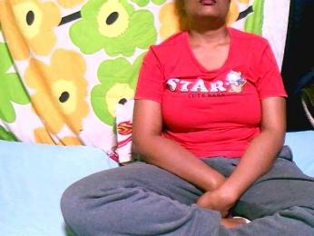 Chamnah webcam model stream image