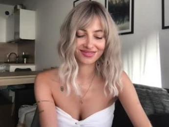 charlotte_roche webcam model stream image