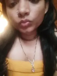 SweetTsAngel webcam model stream image