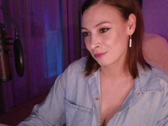 LadyLLS webcam model stream image