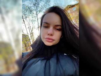 Klubnika13 webcam model stream image