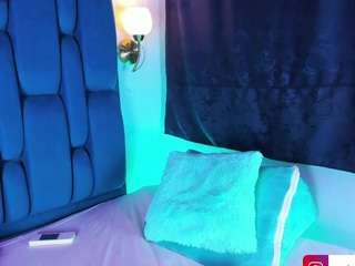 cherryquen webcam model stream image