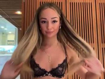 luvlivvyy webcam model stream image