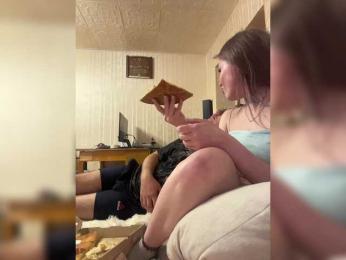 Letti28 webcam bongacams model stream image