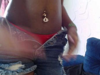 Alanaaharrlett webcam model stream image