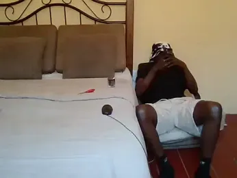 SmallGoodNut webcam model stream image