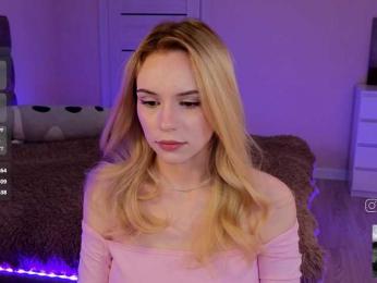 fymryn webcam bongacams model stream image