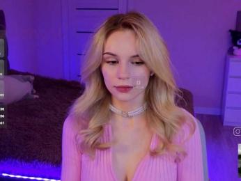 fymryn webcam bongacams model stream image