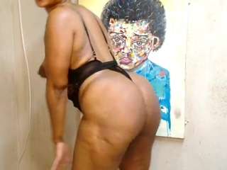 blackvelvetqueen webcam model stream image