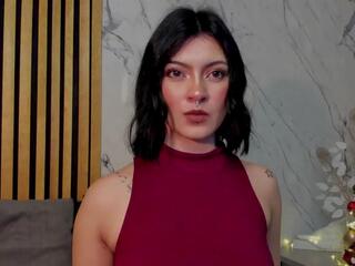 Gaia Wolf webcam model stream image