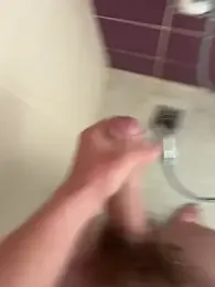 enormebitedu31 webcam model stream image