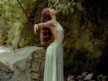 AnnieClay webcam model stream image