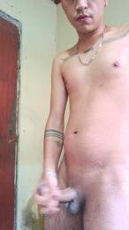 Thiagom00 webcam model stream image