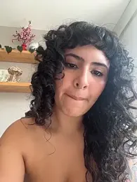 SugarTroubl33 webcam model stream image