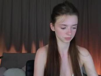 kelsiwest webcam model stream image