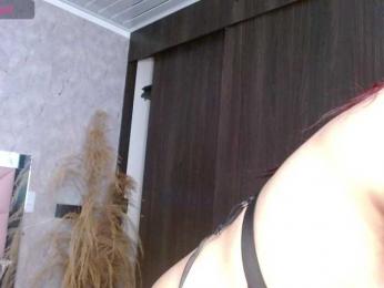 angel-red webcam model stream image