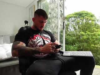 Dimitri Sullivan webcam model stream image