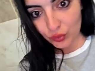 britneyquenn18 webcam model stream image