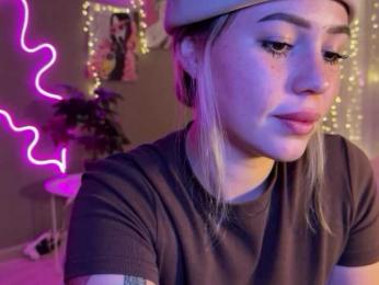 dikidii webcam model stream image