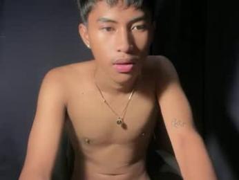 ur_fuckerbttm webcam model stream image