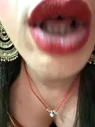glitchwaligirl webcam stripchat model stream image