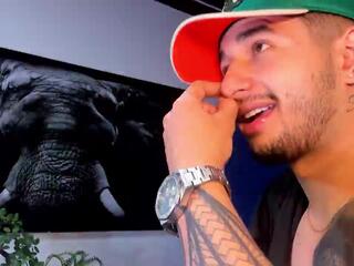 Angel Falconer webcam model stream image