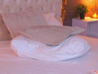 EllieRedd webcam model stream image