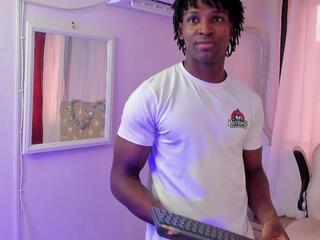 Tau Montes webcam flirt4free model stream image