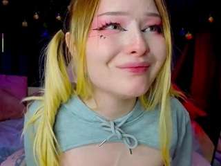 dollyeast webcam model stream image