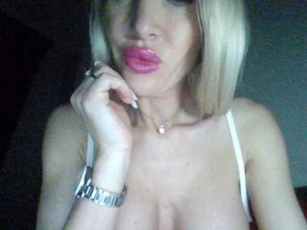 Suuzykiss webcam model stream image