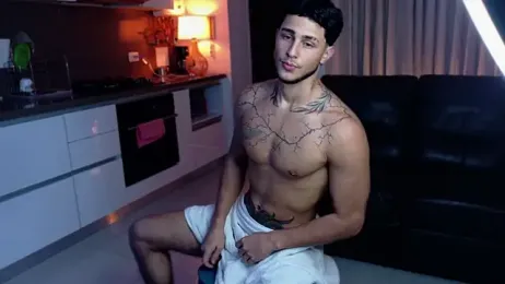 LeoCavalli_ webcam model stream image