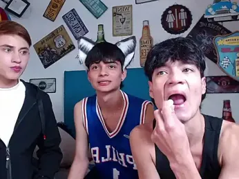 axel_milo_kairo_and_noa webcam model stream image