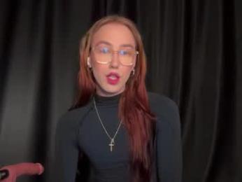 avril_pearly_ webcam model stream image