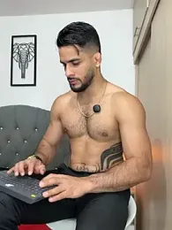 Maximiliano_ford webcam model stream image