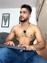 Maximiliano_ford webcam model stream image