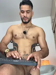 Maximiliano_ford webcam stripchat model stream image