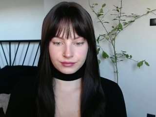 noemilou webcam camsoda model stream image