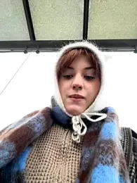 Only_April webcam model stream image