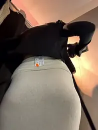 Only_April webcam model stream image