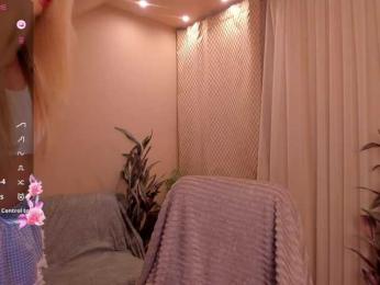 Skinnylady webcam model stream image